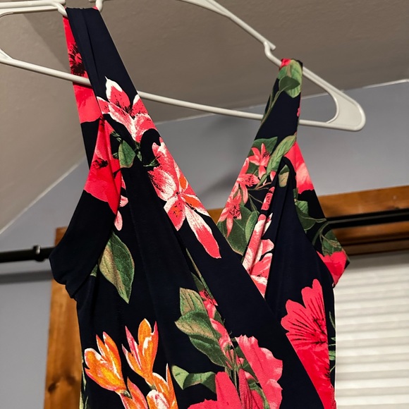 XS Market and Spruce Floral Maxi Dress - Picture 2 of 2